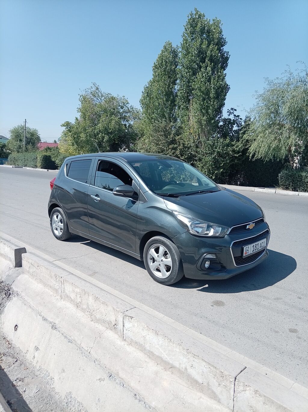 Chevrolet Spark: 2017 г., 1 л, Автомат, Бензин, Хэтчбэк: фото 2