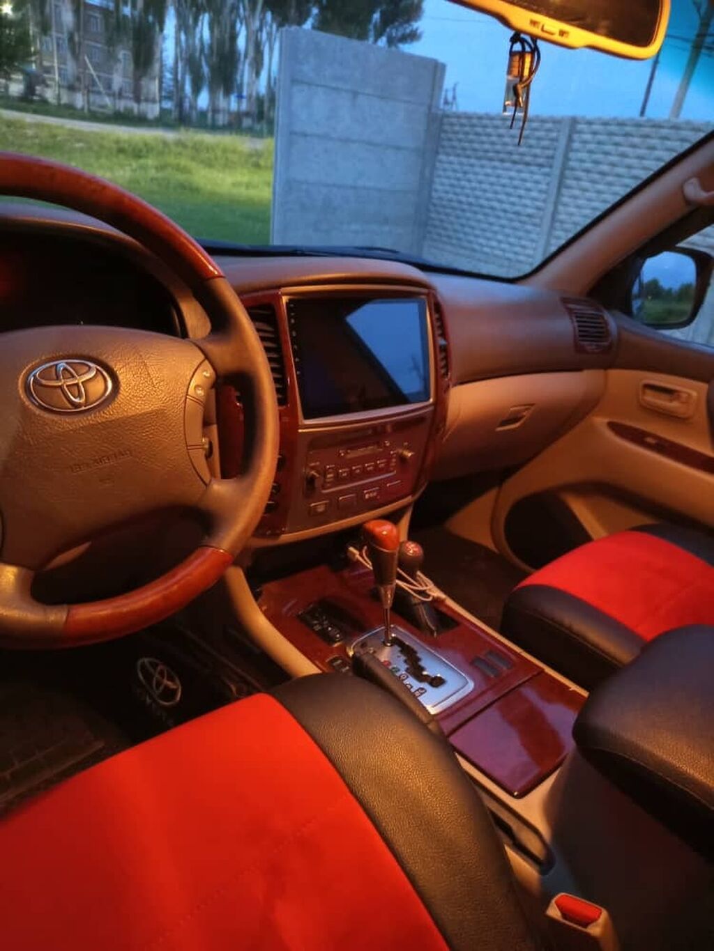 Toyota Land Cruiser: 2007 г., 4.7 л, Автомат, Газ, Внедорожник: фото 7