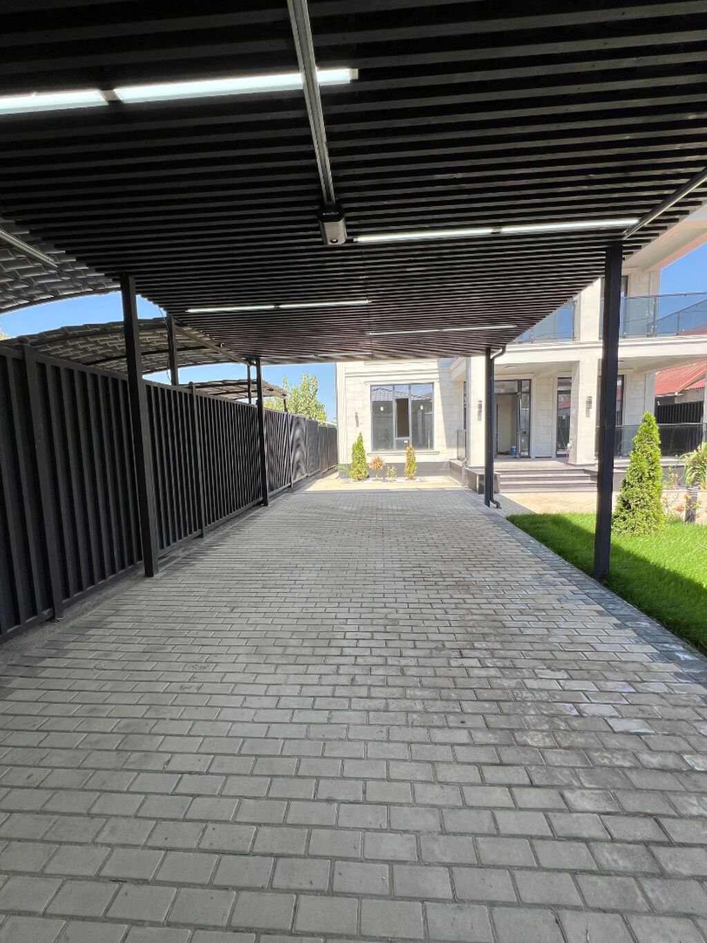 6 комнат и более, 380 м², 4 соток, Бишкек, Арча-Бешик ж/м Агентство недвижимости: фото 6