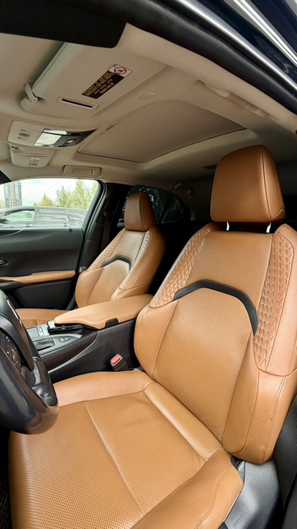 Lexus UX: 2020 г., 2 л, Вариатор, Гибрид, Кроссовер: фото 6