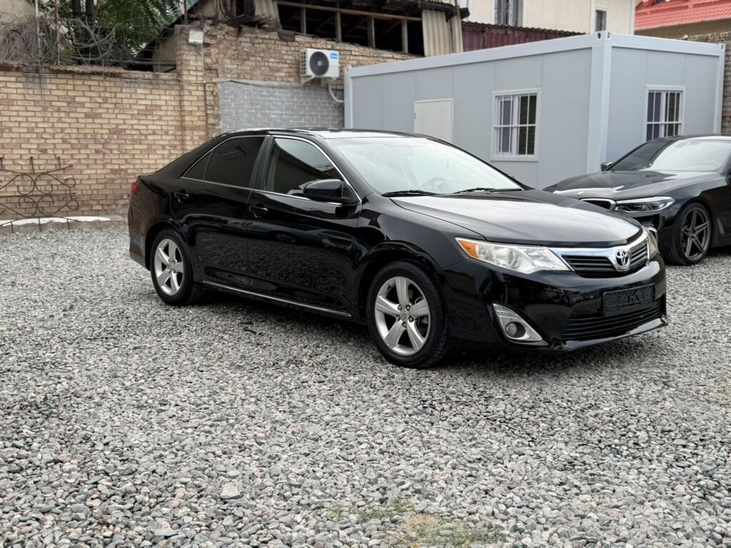 Toyota Camry: 2012 г., 2.5 л, Автомат, Бензин, Седан: фото 3