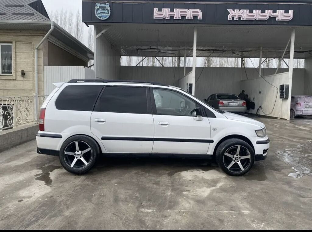 Mitsubishi Chariot: 2003 г., 2.4 л, Автомат, Бензин, Минивэн: фото 7