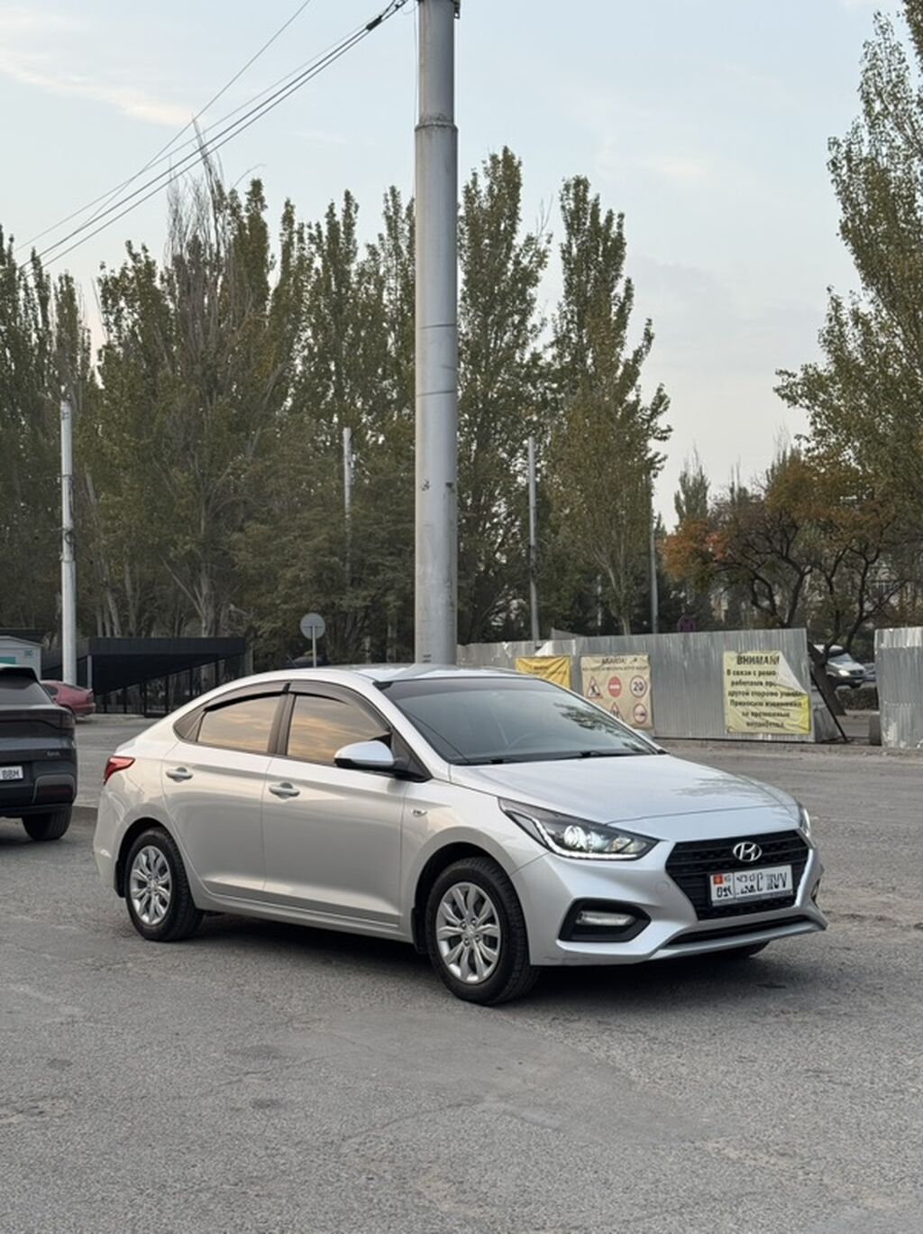 Hyundai Accent: 2018 г., 1.6 л, Автомат, Бензин, Седан: фото 3