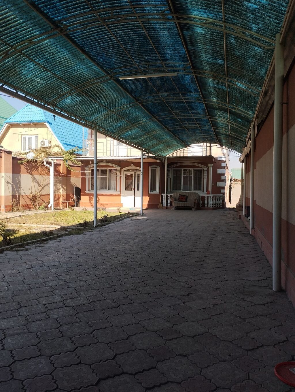 Сдаётся трехэтажный дом в аренду, 8 комнат. 6 спальных комнат, 2: фото 2