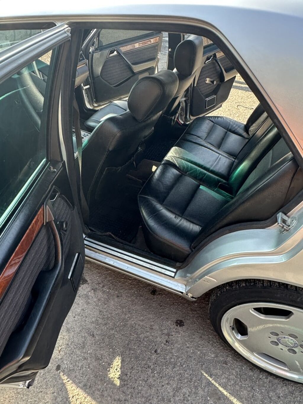 Mercedes-Benz W124: 1993 г., Седан: фото 8