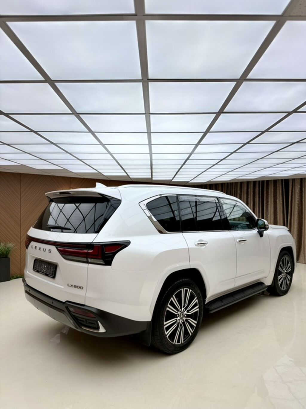 Lexus LX: 2024 г., 3.5 л, Автомат, Бензин, Внедорожник: фото 4