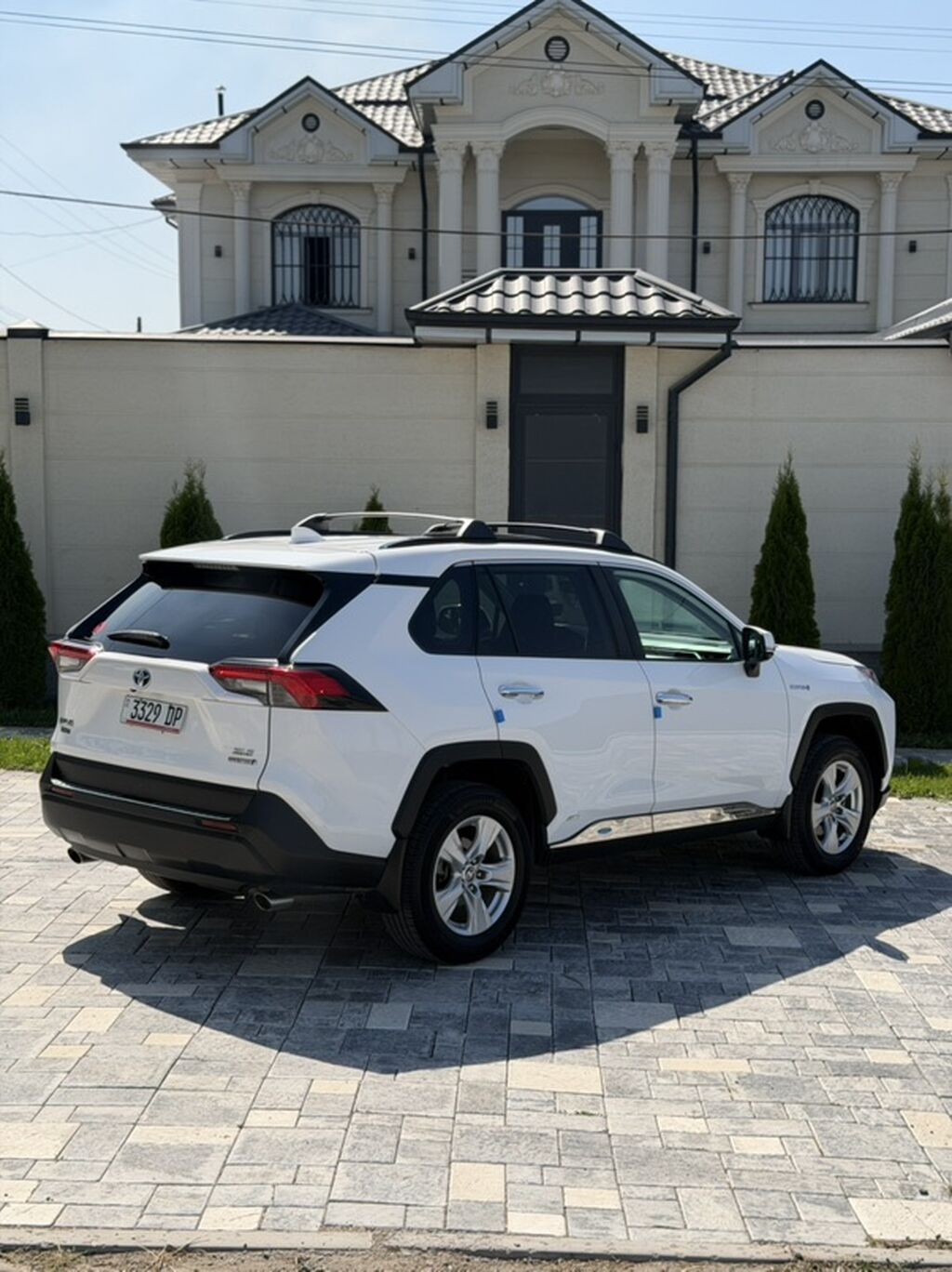 Toyota RAV4: 2021 г., 2.5 л, Вариатор, Гибрид, Кроссовер: фото 6