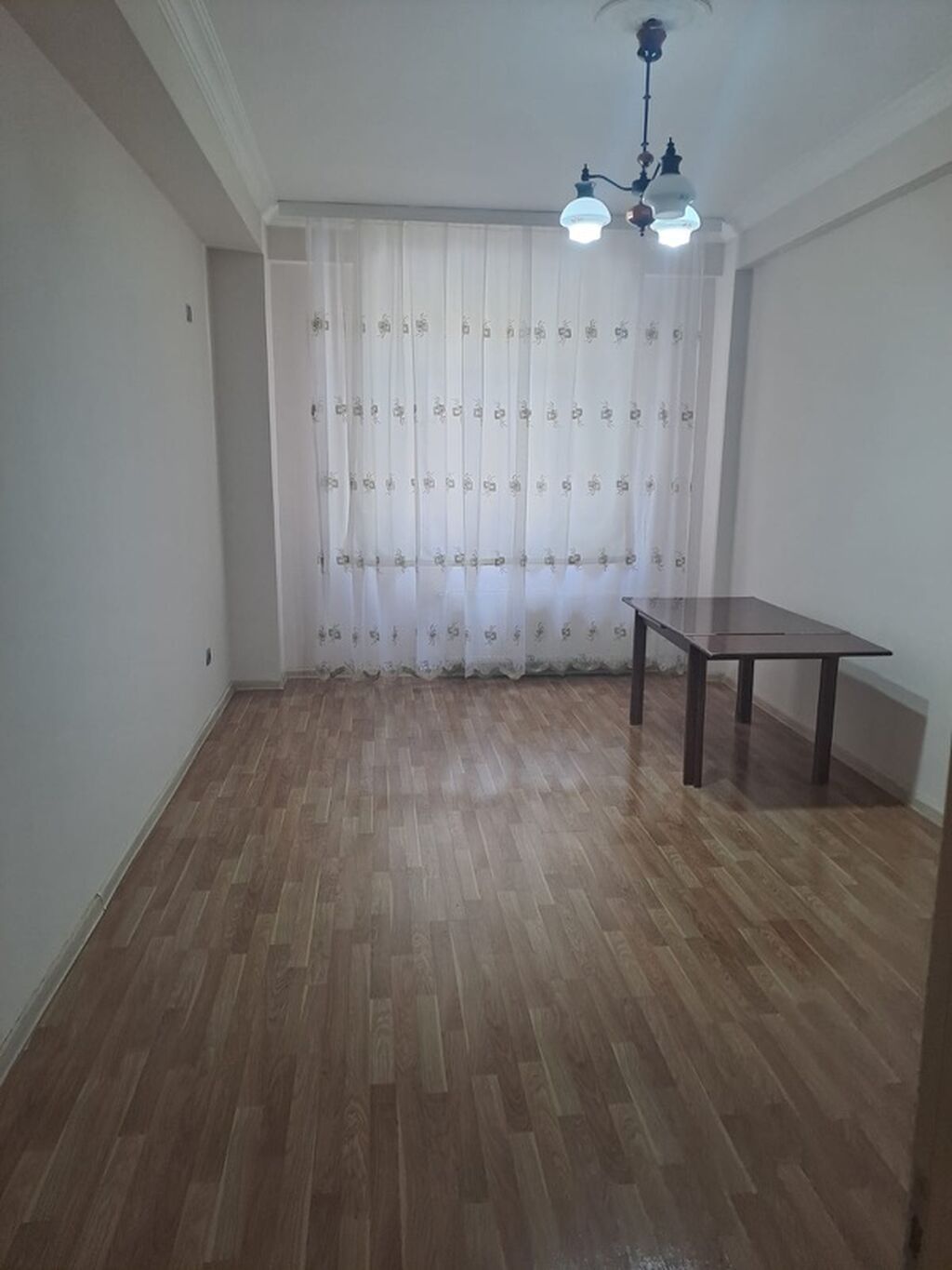 İcarəyə verilir – geniş və işıqlı mənzil - Ümumi planlama: uzun