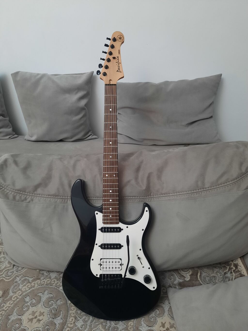 Yamaha Pacifica 012 HSS ( indonesia), звучная, удобная и очень: фото 2