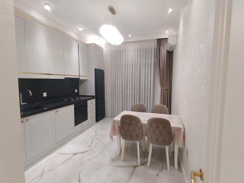 2 otaqlı, Yeni tikili, 95 kv. m