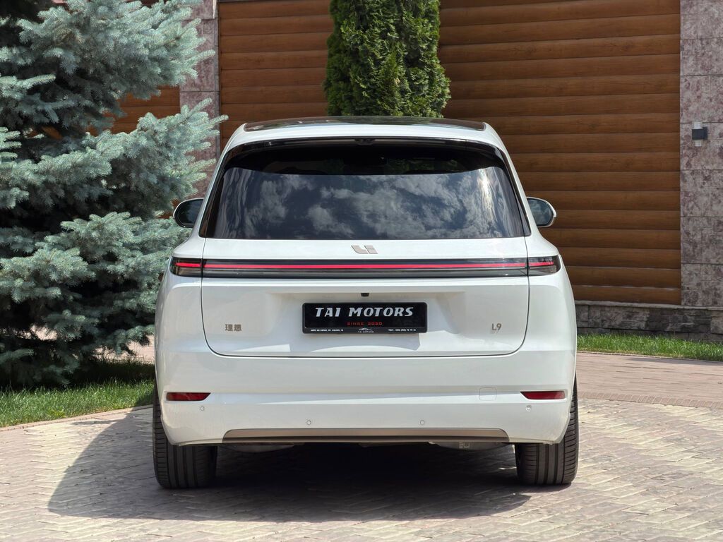 Lixiang L9: 2025 г., 1.5 л, Автомат, Гибрид, Кроссовер: фото 8