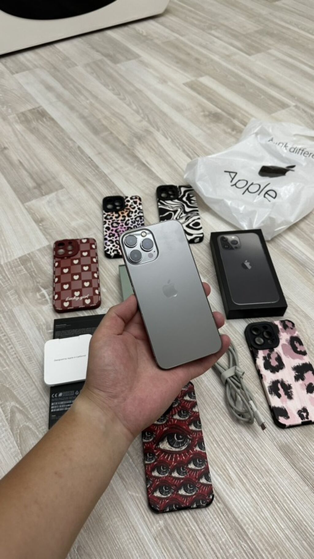 IPhone 13 Pro Max, Б/у, 1 ТБ, Matte Space Gray, Защитное стекло, Чехол, Кабель, 100 %: фото 1
