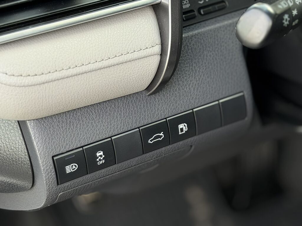 Toyota Camry: 2018 г., 2.5 л, Автомат, Бензин, Седан: фото 7