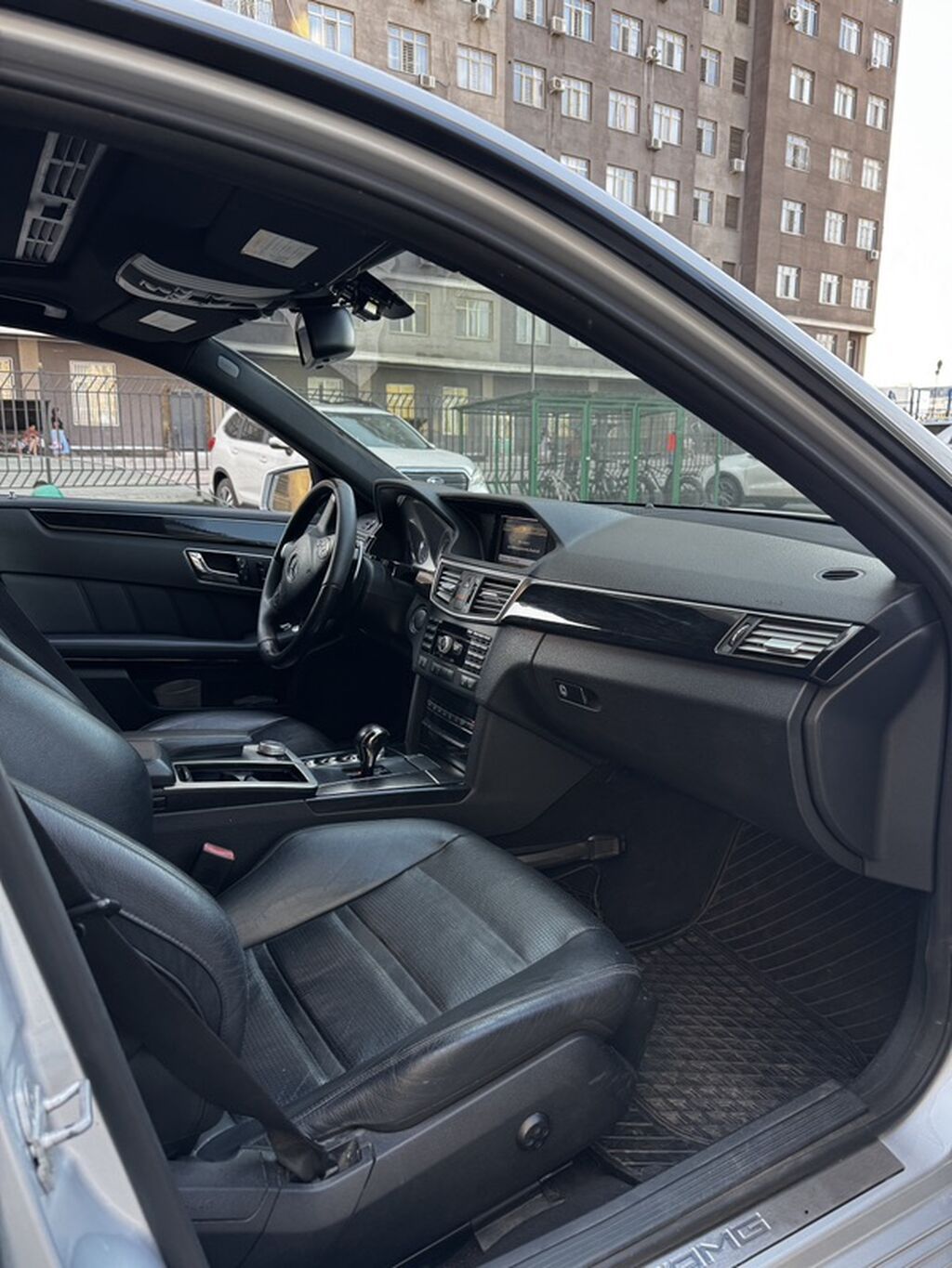 Mercedes-Benz E-класс AMG: 2009 г., 6.3 л, Автомат, Бензин, Седан: фото 3