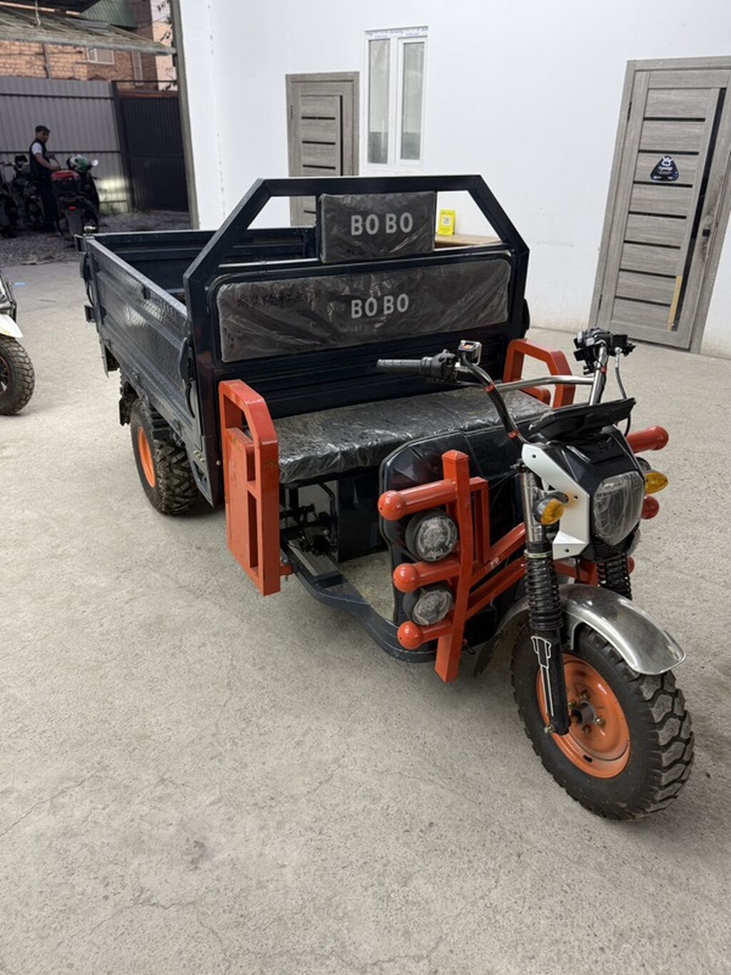 Грузовой трёхколёсный мотоцикл-трицикл BOBO Motors - Компоновка: фото 2