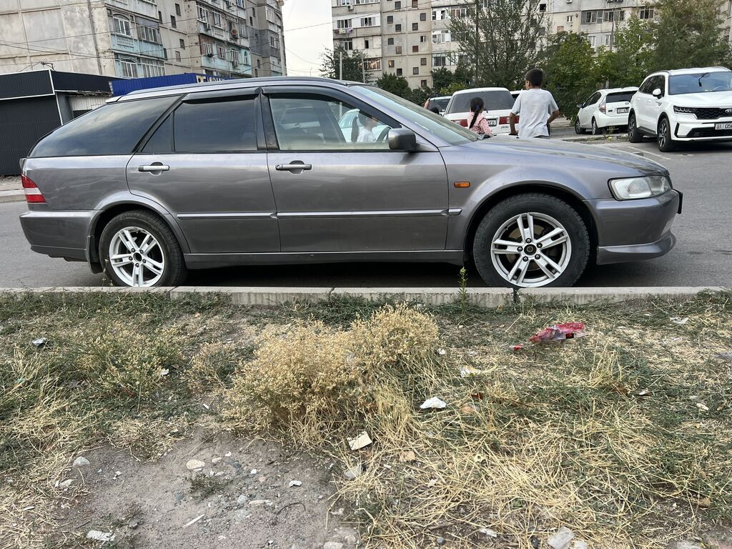 Honda Accord: 2001 г., 2.3 л, Автомат, Газ, Универсал: фото 6