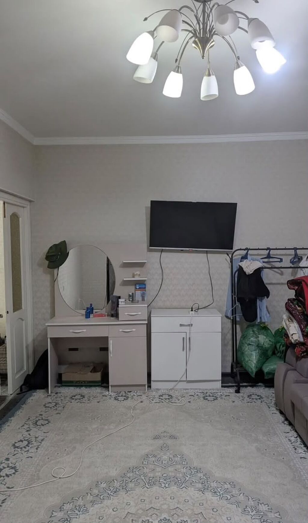 2 комнаты, 67 м², Ак-Кеме (старый аэропорт) 106 серия, 9 этаж, Косметический ремонт: фото 2