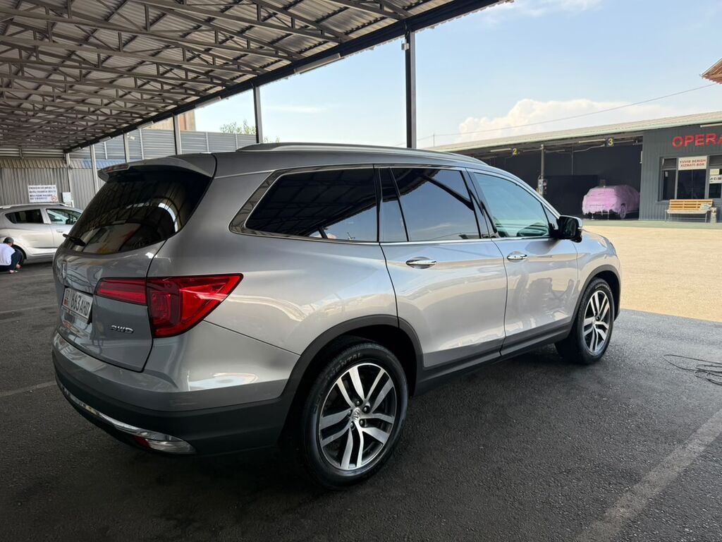 Honda Pilot: 2018 г., 3.5 л, Автомат, Бензин, Кроссовер: фото 3