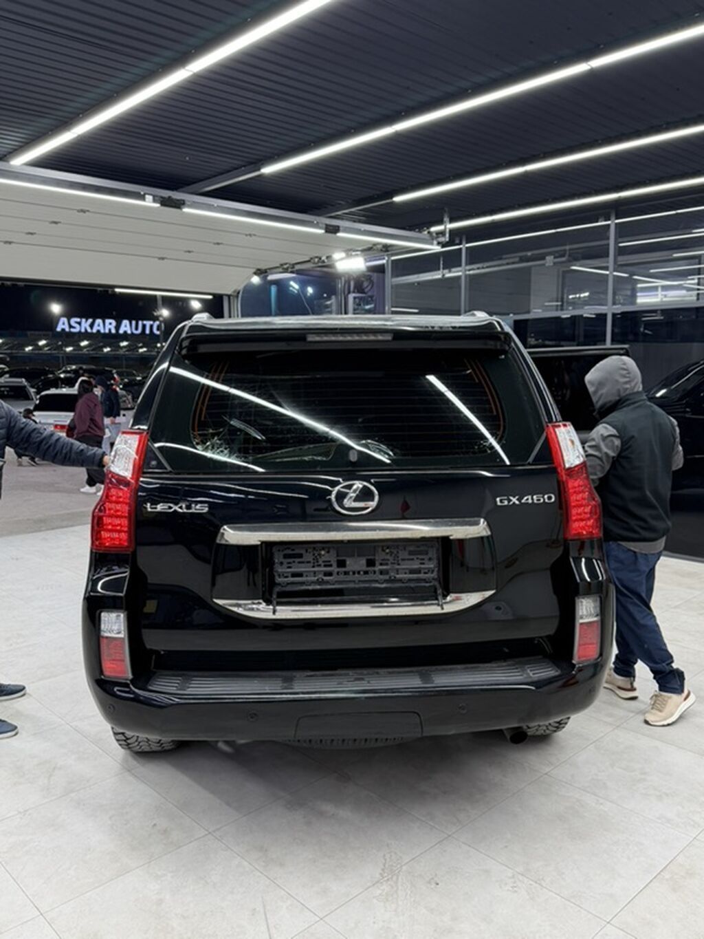 Lexus GX: 2011 г., 4.6 л, Автомат, Бензин, Внедорожник: фото 3