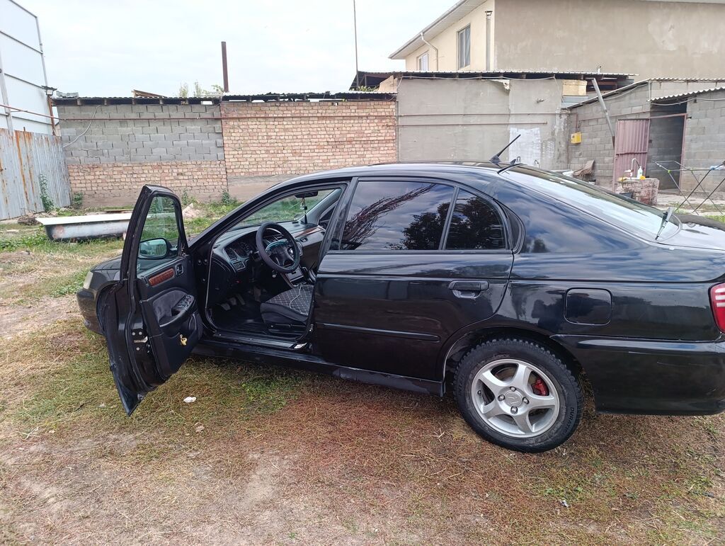 Honda Accord: 2001 г., 1.8 л, Механика, Бензин, Хэтчбэк: фото 8