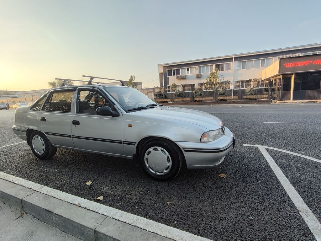 Daewoo Nexia: 2004 г., 1.5 л, Автомат, Бензин, Седан: фото 4