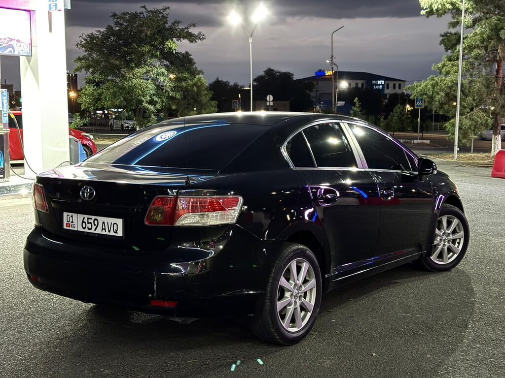 Toyota Avensis: 2009 г., 2 л, Автомат, Бензин, Седан: фото 3