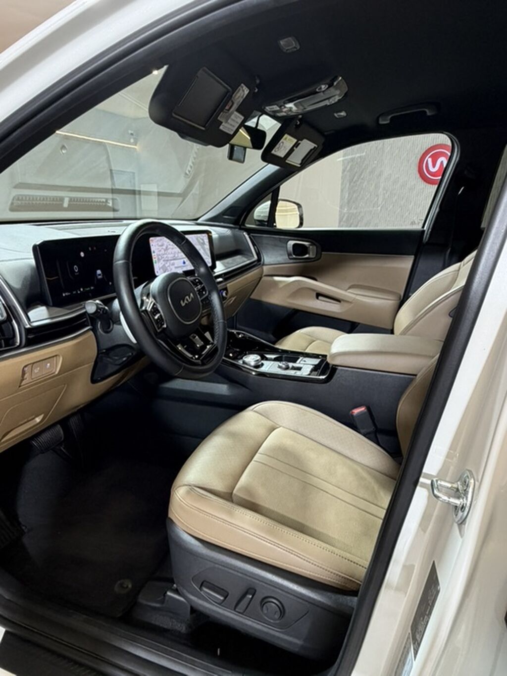Kia Sorento: 2023 г., 1.6 л, Автомат, Гибрид, Кроссовер: фото 8
