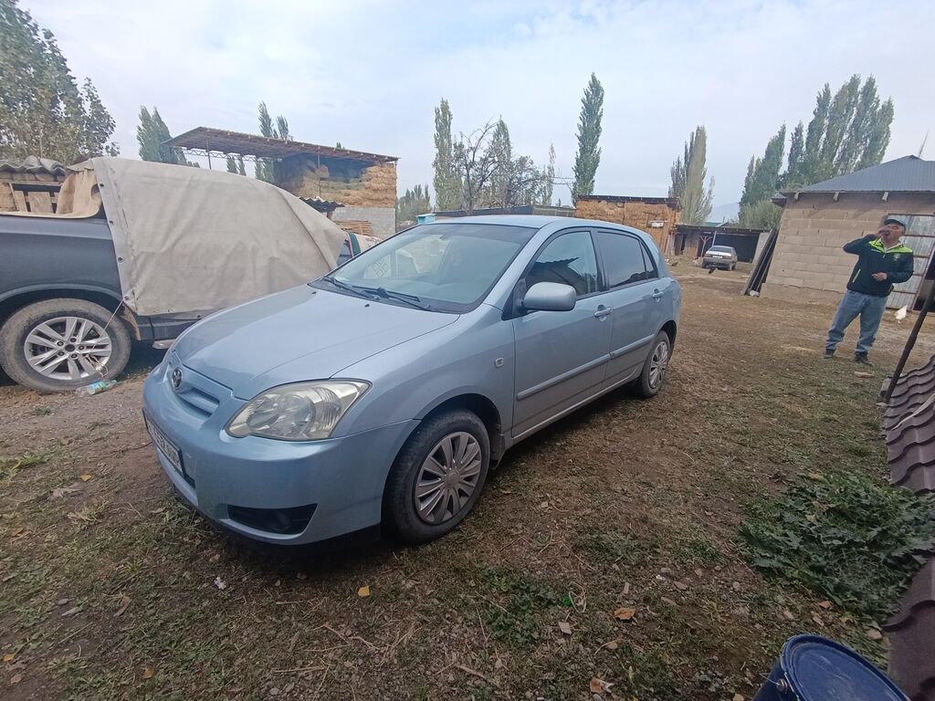 Toyota Corolla: 2005 г., Автомат, Бензин, Хэтчбэк: фото 5