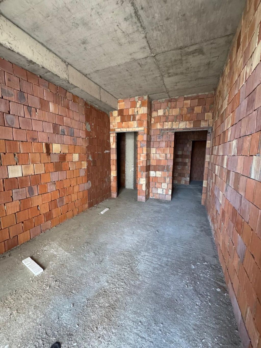 3 otaqlı, Yeni tikili, m. Koroğlu, 127 kv. m
