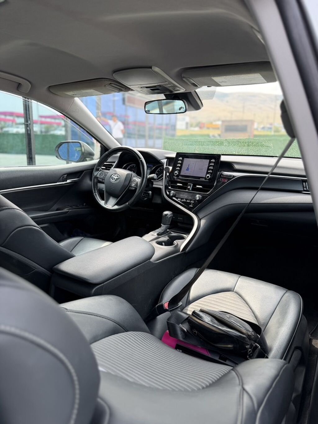 Toyota Camry: 2021 г., 2.5 л, Автомат, Бензин, Седан: фото 7