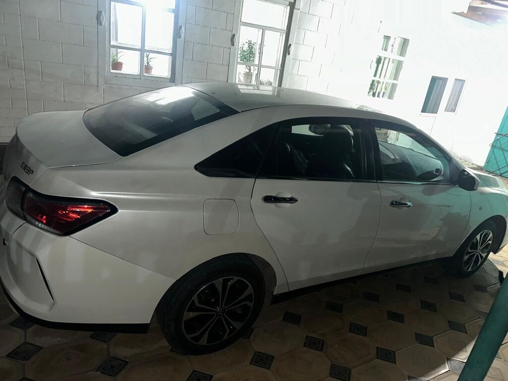 Dongfeng : 2021 г., Автомат, Электромобиль, Седан: фото 6