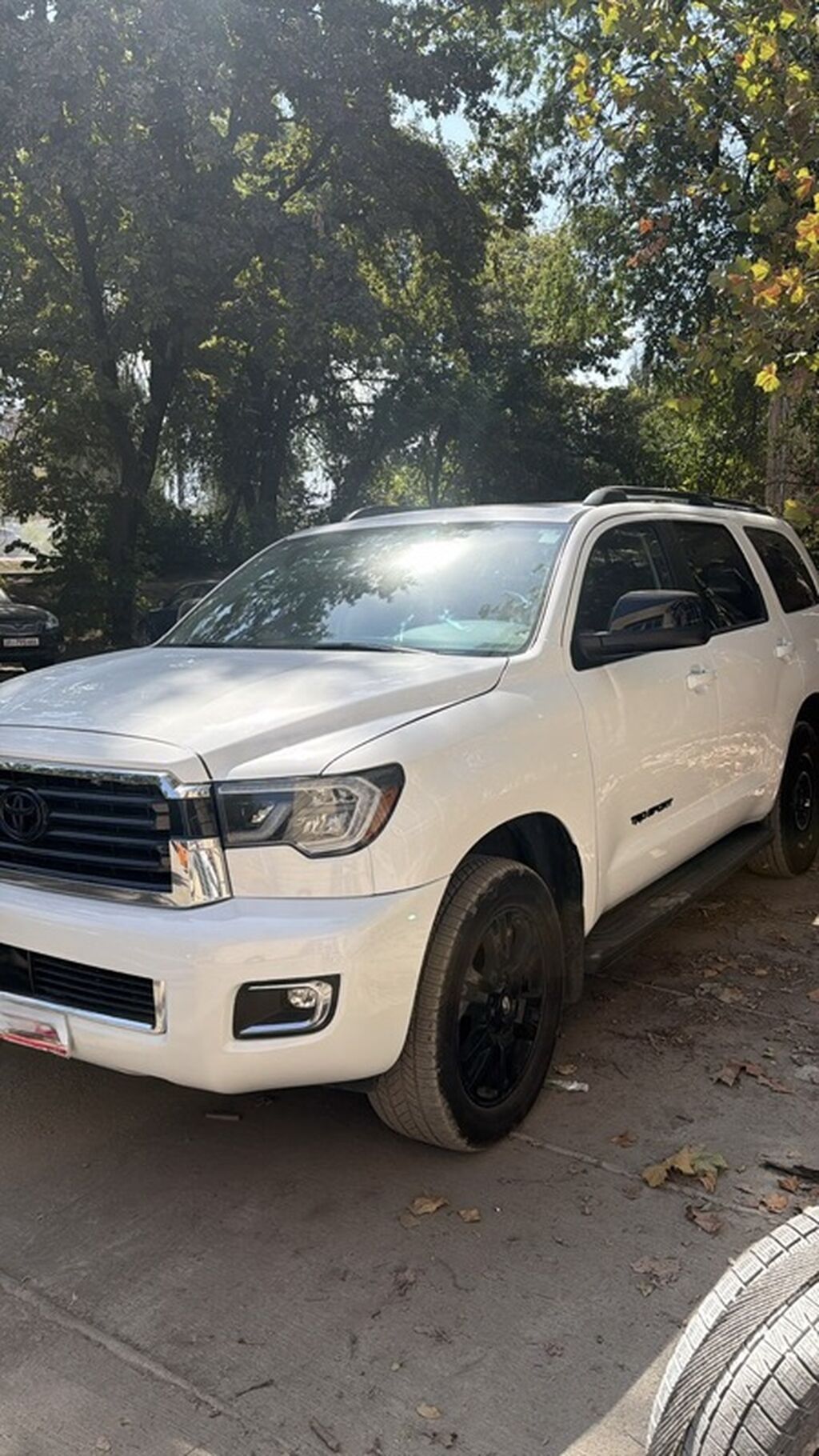 Toyota Sequoia: 2020 г., 5.7 л, Автомат, Бензин, Внедорожник: фото 1