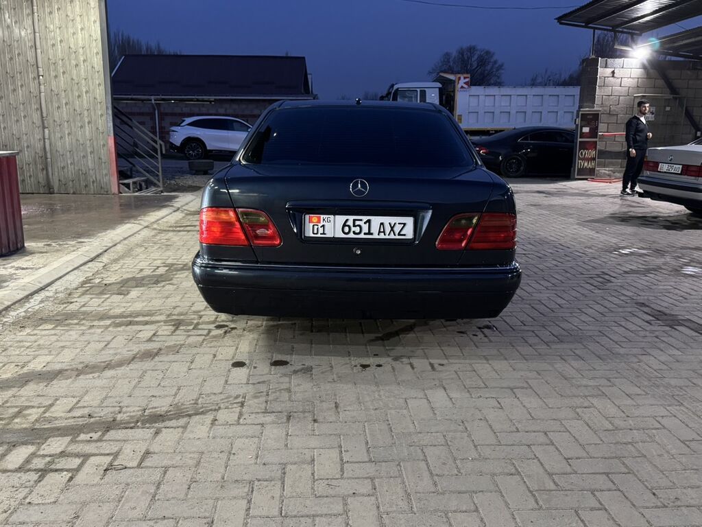 Mercedes-Benz E-Class: 1998 г., Седан: фото 2