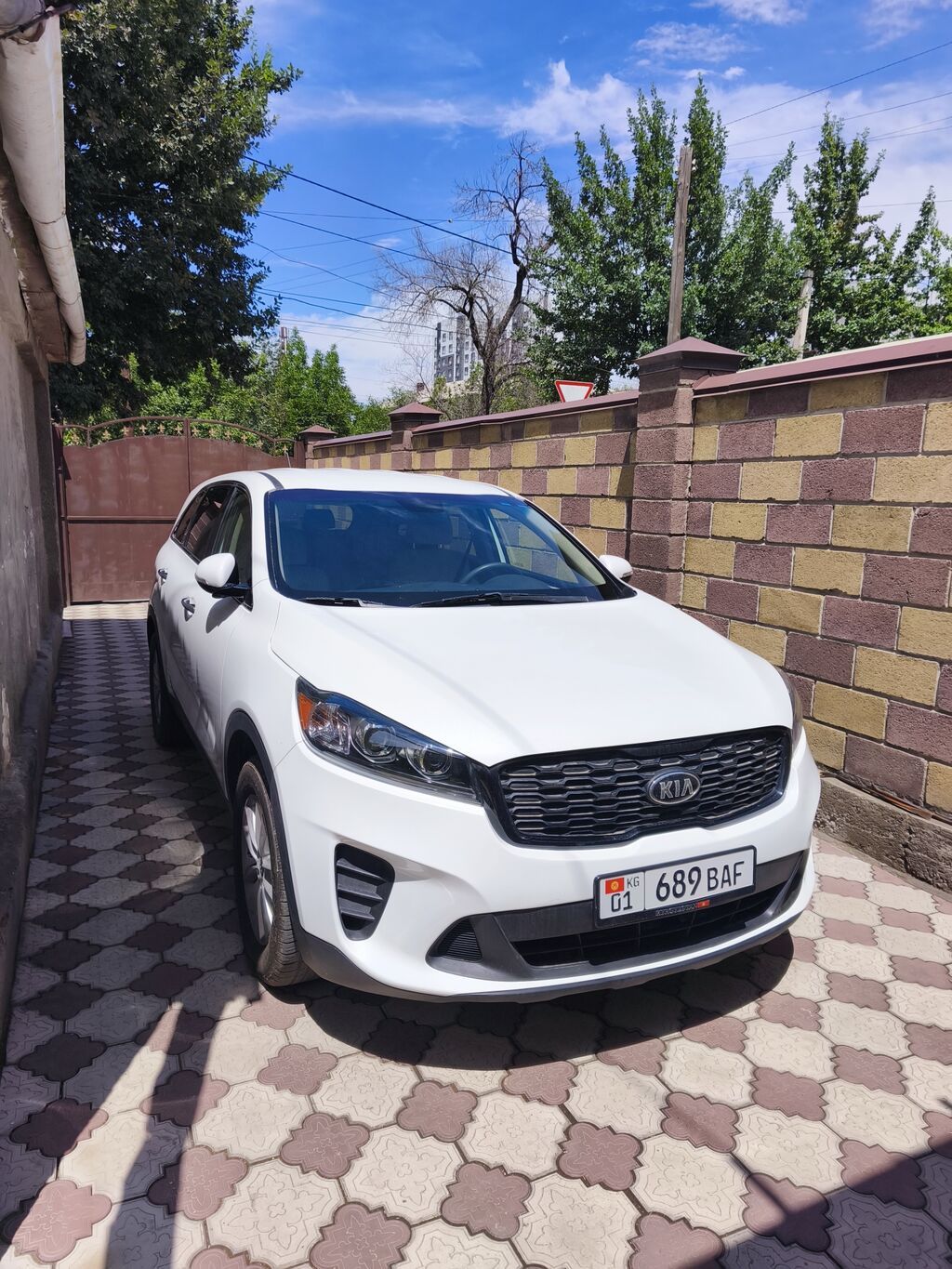 Продам Kia Sorento 2019, 2.4 л, автомат, белый: фото 2