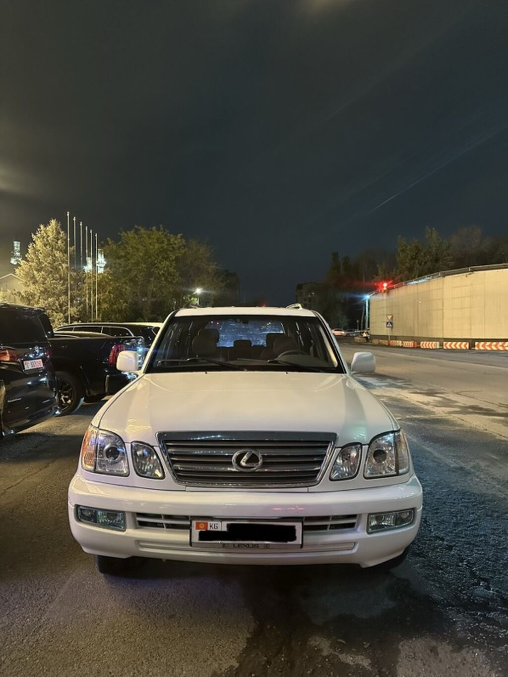 Lexus LX: 2003 г., 4.7 л, Автомат, Газ, Внедорожник: фото 3