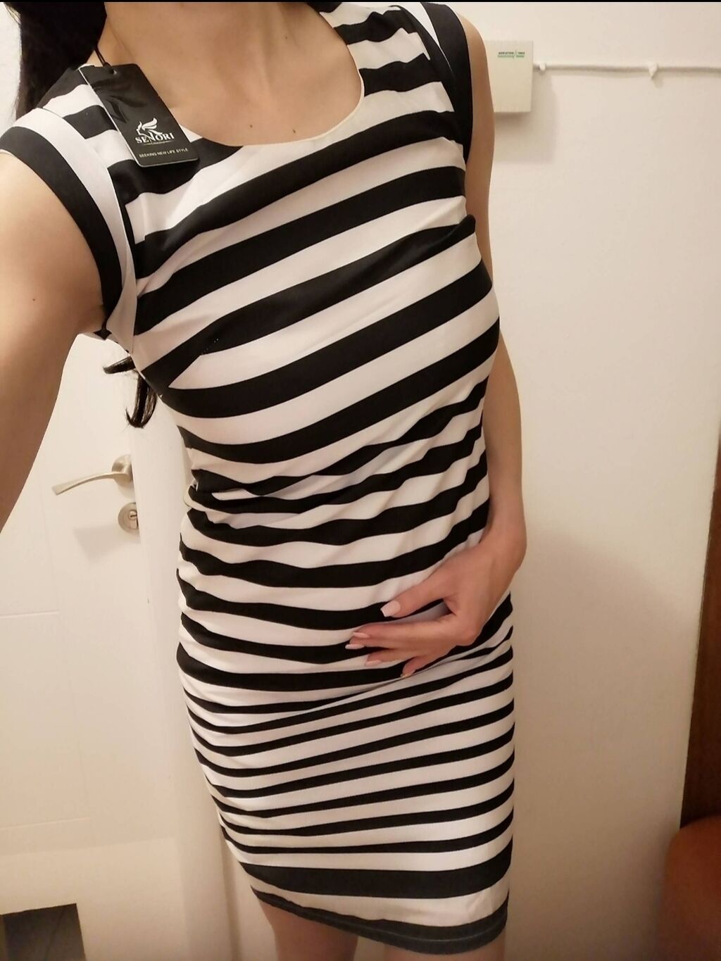 Haljina M (38), L (40), bоја - Bela, Crna