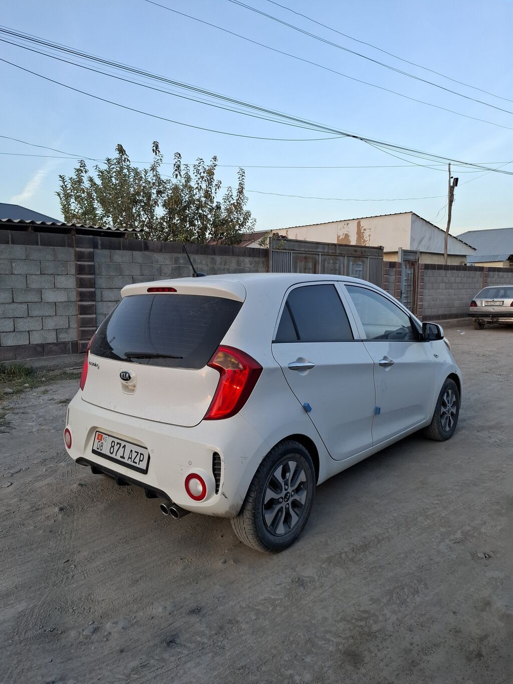 Kia Picanto: 2016 г., 1 л, Автомат, Бензин, Хэтчбэк: фото 2