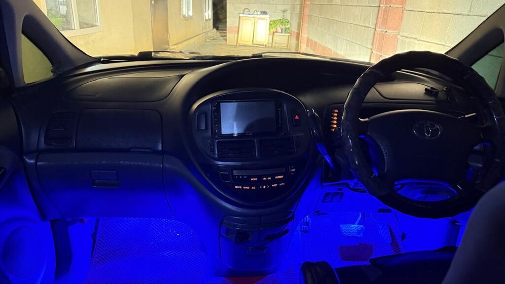 Toyota Estima: 2005 г., 3 л, Автомат, Бензин, Минивэн: фото 8