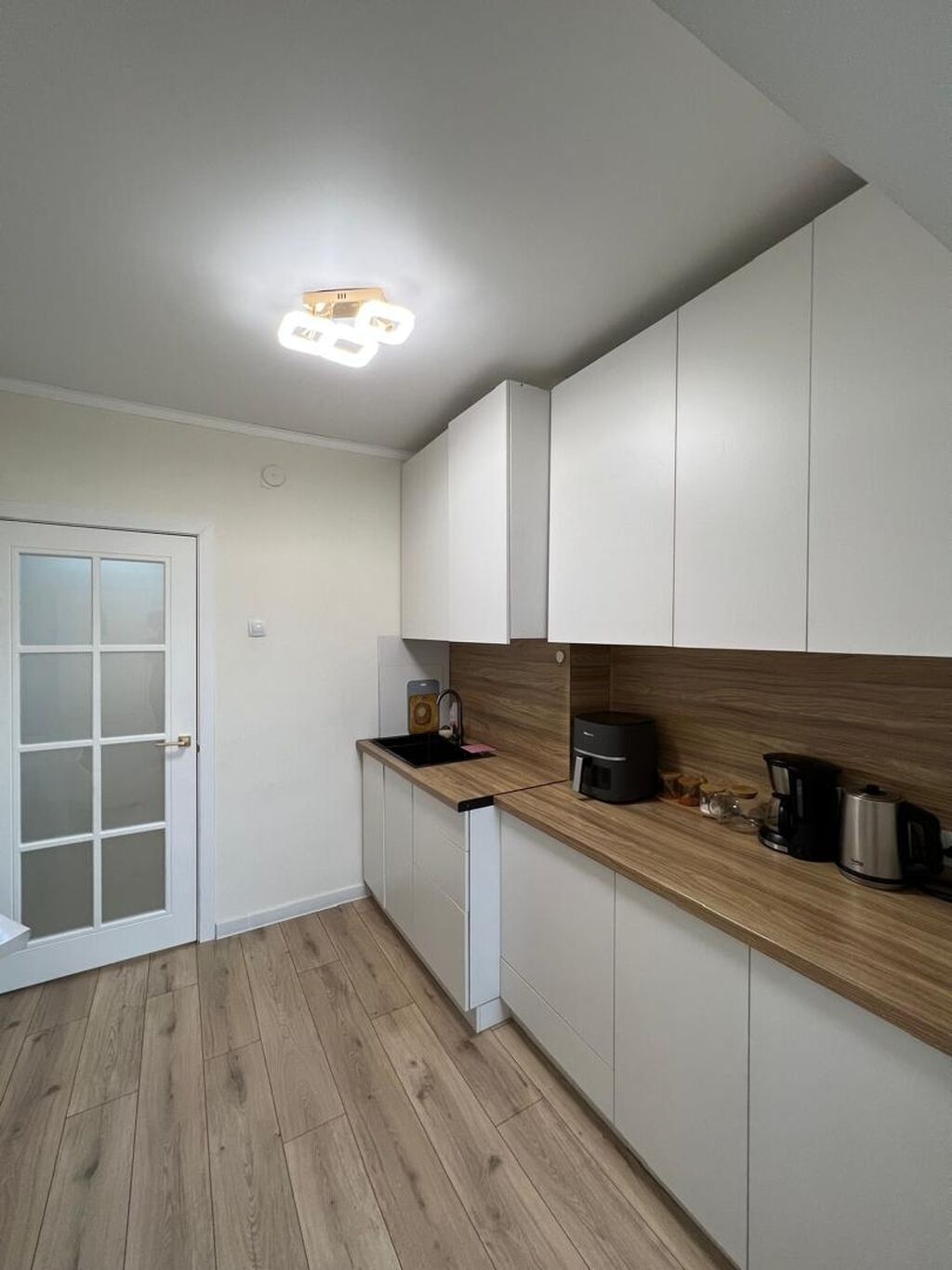 Продам 2-комн. квартиру, 60 м², 7 мкр, 10 этаж: фото 4