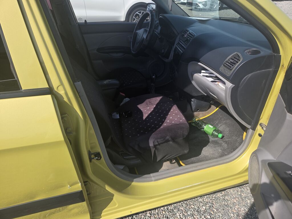 Kia Picanto: 2006 г., 0.1 л, Механика, Бензин, Хэтчбэк: фото 6