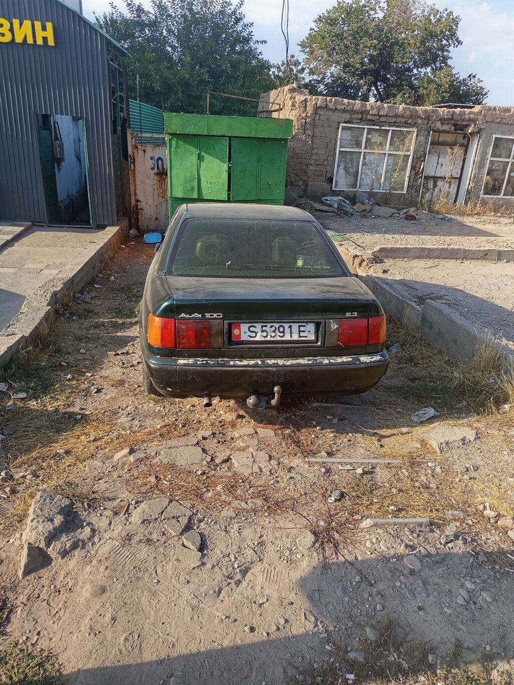 Audi 100: 1991 г., 2.3 л, Механика, Бензин, Седан: фото 5