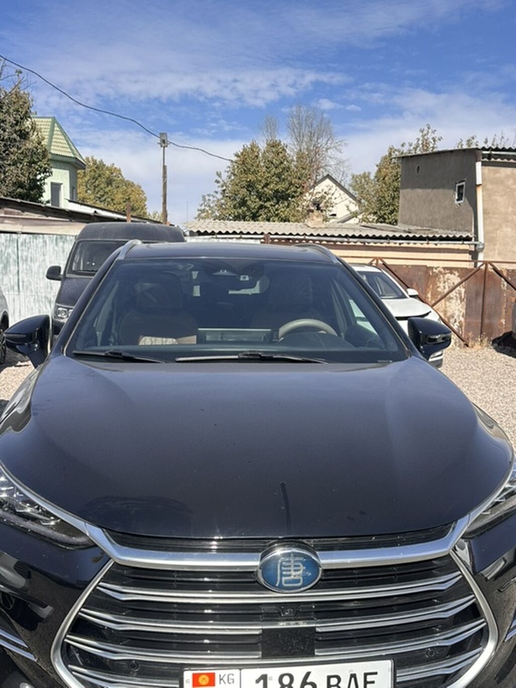 BYD Tang: 2022 г., 1.5 л, Автомат, Гибрид, Кроссовер: фото 4