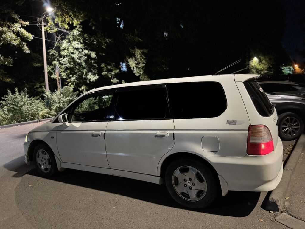 Honda Odyssey: 2000 г., 2.3 л, Автомат, Бензин, Универсал: фото 3