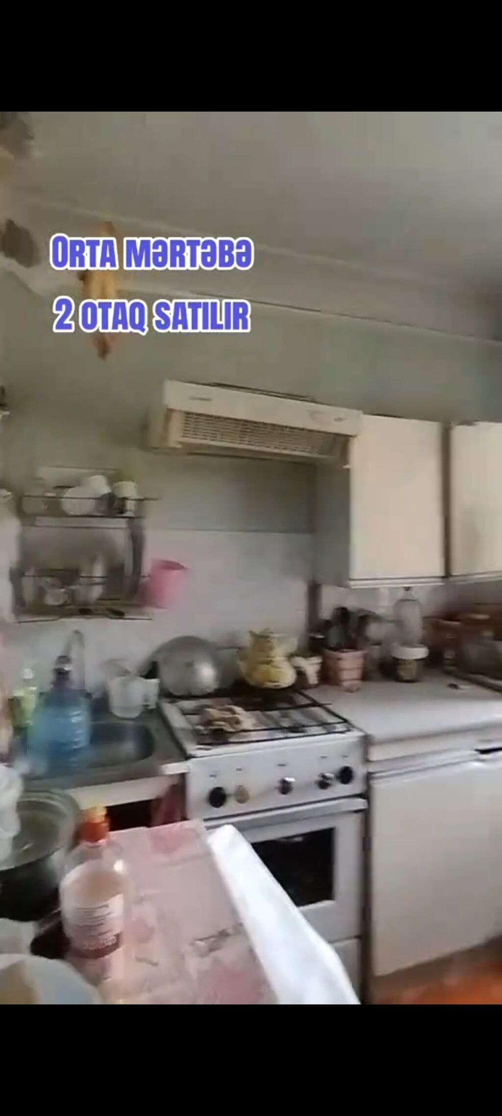 Orta mərtəbədə yerləşən 2 otaqlı mənzil satılır. Planlaşdırma: -