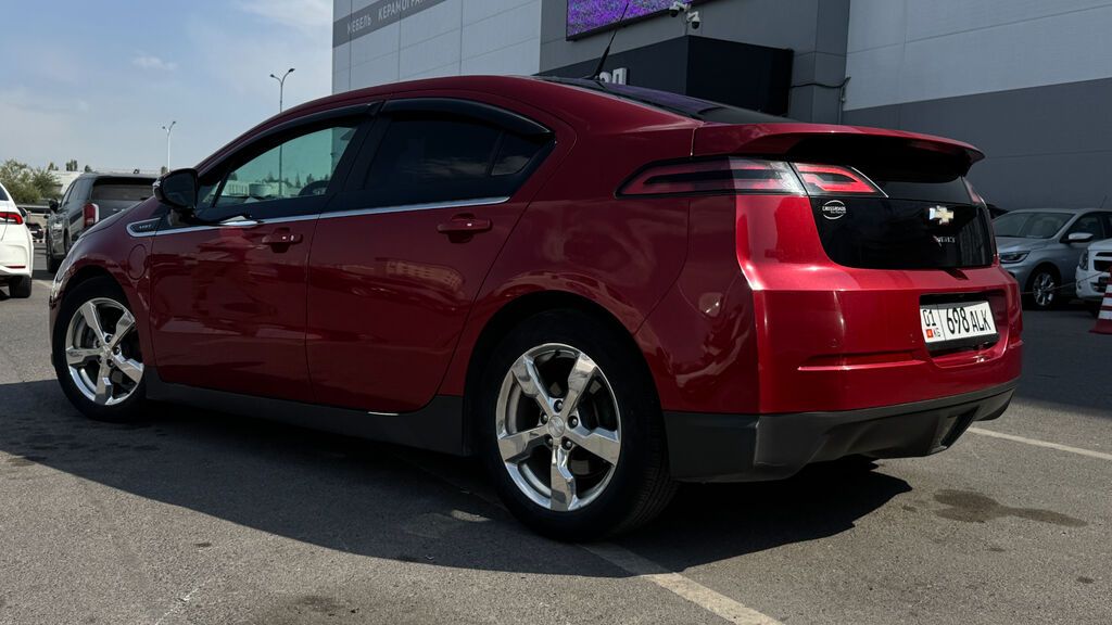Chevrolet Volt: 2012 г., Вариатор, Гибрид, Хэтчбэк: фото 4