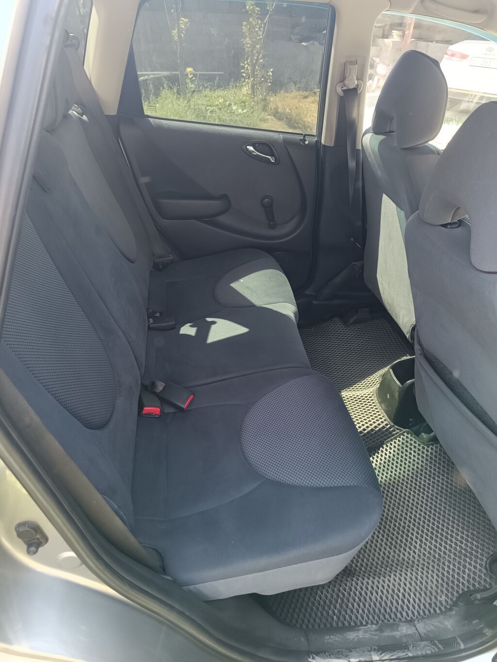 Honda Jazz: 2008 г., 1.3 л, Автомат, Бензин, Хэтчбэк: фото 5