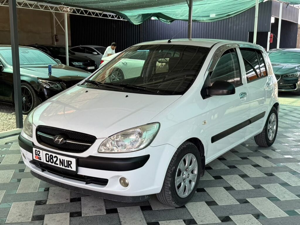 Hyundai Getz: 2010 г., 1.6 л, Механика, Бензин, Хэтчбэк: фото 3