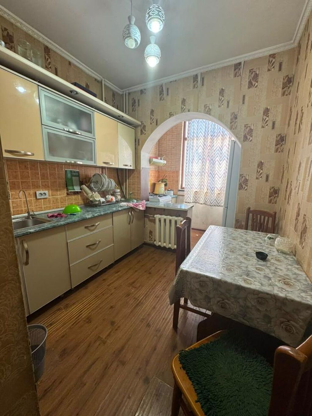 3 комнаты, 62 м², Пишпек 105 серия, 7 этаж, Старый ремонт: фото 3