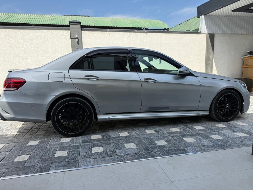 Mercedes-Benz E-Class: 2013 г., 3.5 л, Автомат, Бензин, Седан: фото 6