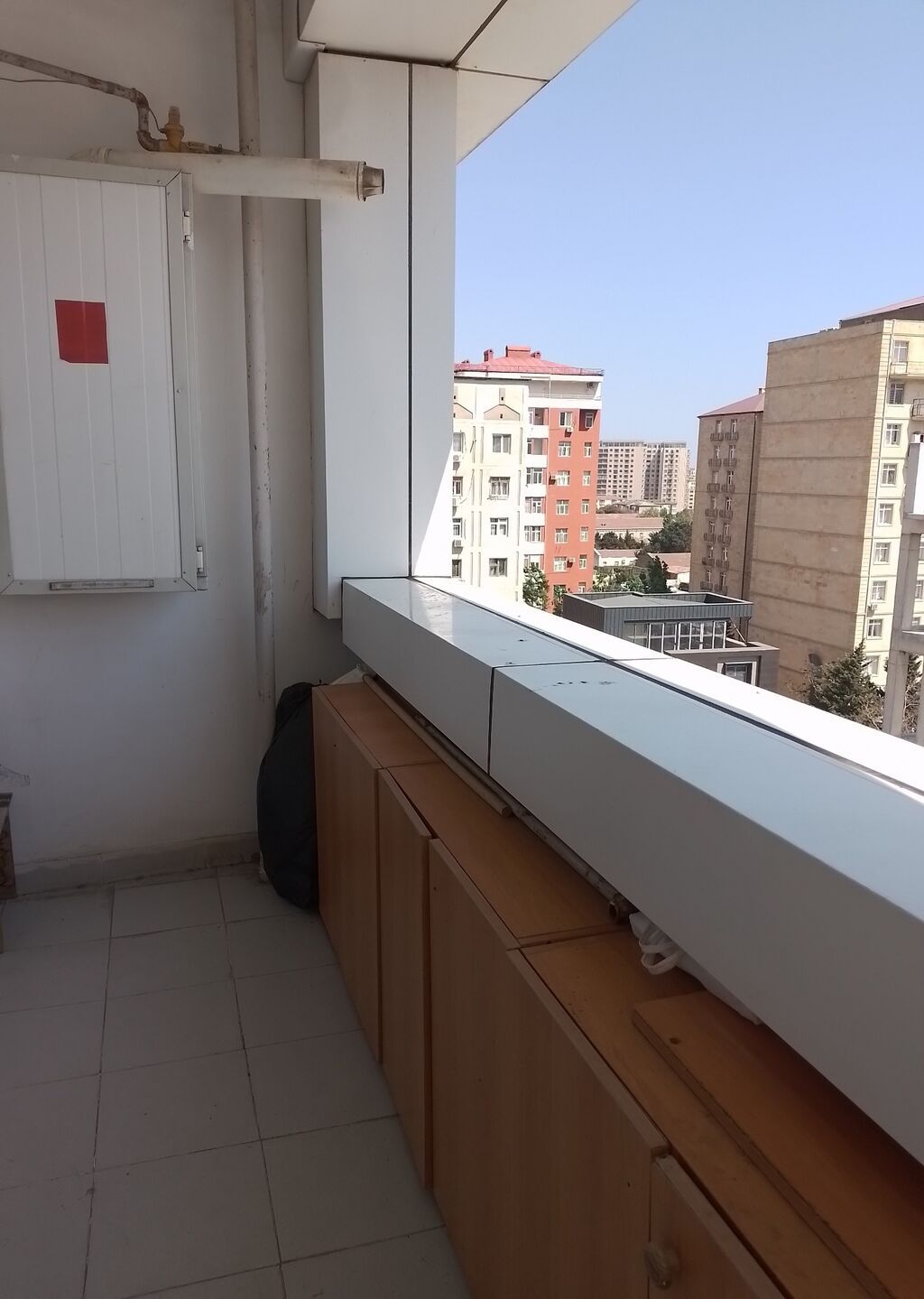 Yasamal, 3 otaqlı, Yeni tikili, m. Elmlər Akademiyası, 130 kv. m